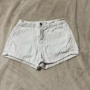 WHITE REFUGE JEAN SHORTS